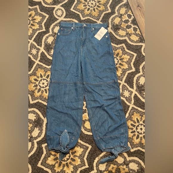 Tapered ankle tie Jean - Picture 6 of 7